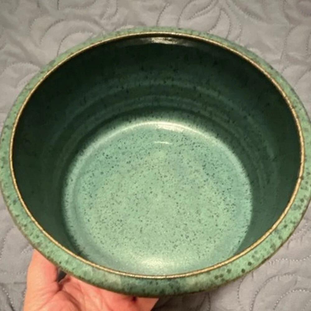 Susan Brown Freeman studio pottery bowl. Beautiful! No chips!